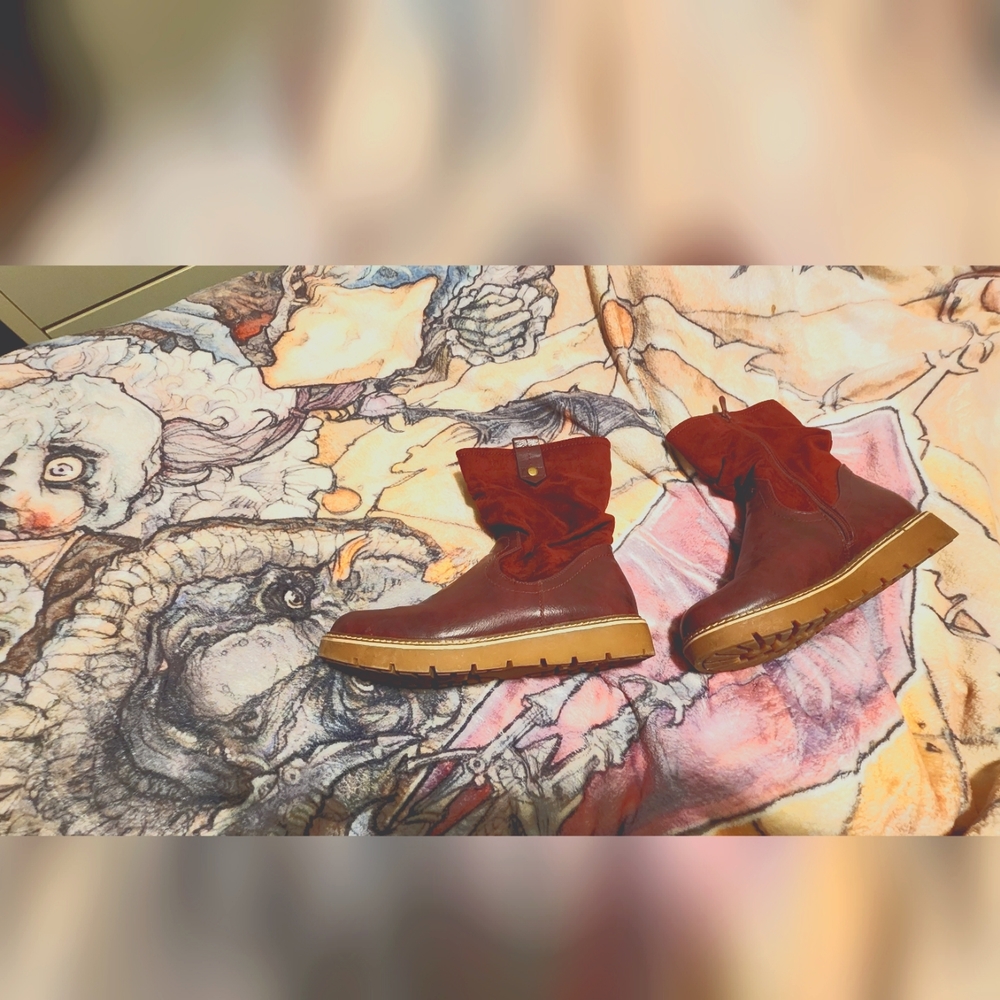 Wine red autumnal boots size 39 (us8)